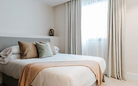 Dock 1 Suites